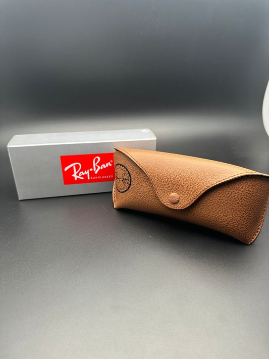 ESTUCHE EN CUERO RAYBAN